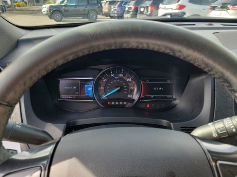 Certified 2019 Ford Explorer XLT w/ Equipment Group 202A image 14