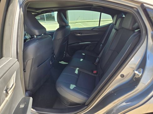 Used 2025 Toyota Camry XSE FWD image 21