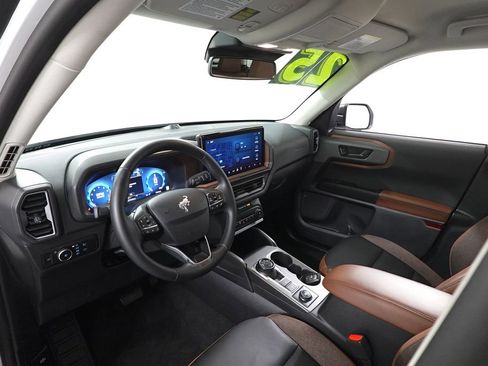 Used 2025 Ford Bronco Sport Outer Banks w/ Outer Banks Tech Package+ image 13