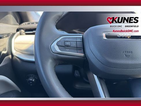 Used 2025 Jeep Compass Limited AWD/4WD image 20