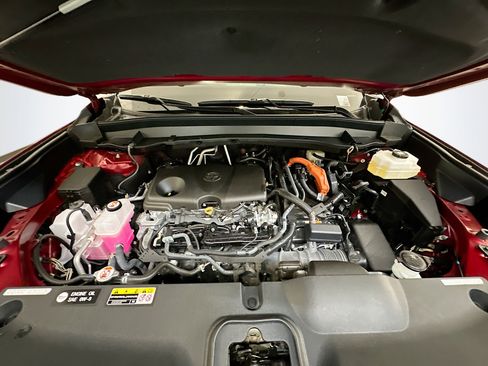 Used 2025 Toyota Grand Highlander AWD Hybrid image 36