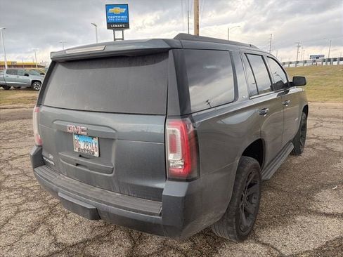 Used 2019 GMC Yukon SLT w/ Graphite Performance Edition image 3