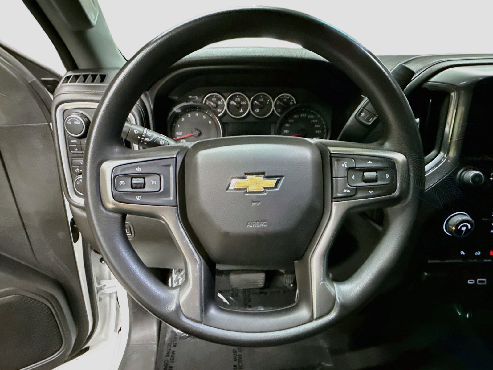 Used 2020 Chevrolet Silverado 1500 LT w/ Trailering Package AWD/4WD image 13