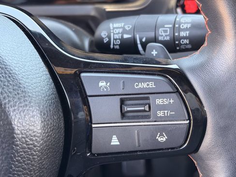 Used 2024 Honda Pilot TrailSport image 27