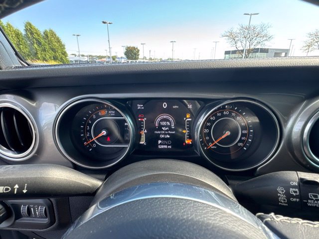 Used 2019 Jeep Wrangler Unlimited Sahara AWD/4WD image 21