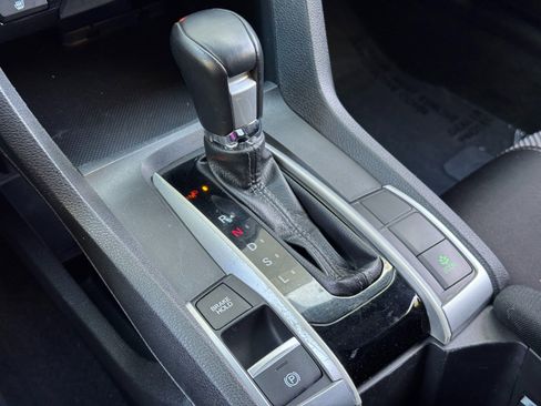 Used 2020 Honda Civic EX image 26