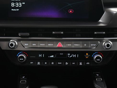 Used 2025 Kia Telluride S image 24