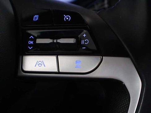 Used 2023 Hyundai Elantra SEL w/ Convenience Package FWD image 38