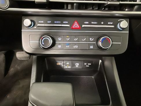 Certified 2025 Hyundai Tucson SE AWD/4WD image 22