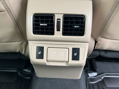 Used 2019 Subaru Outback 2.5i Limited w/ Popular Package #2 image 21