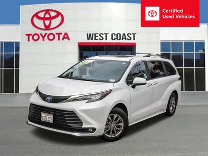 Certified 2025 Toyota Sienna XLE