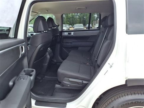 New 2026 Hyundai Santa Fe SE image 15