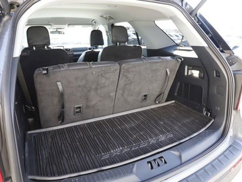 Used 2023 Ford Explorer XLT w/ Equipment Group 202A image 7