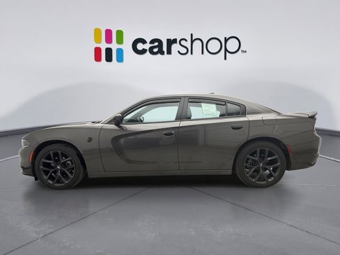 Used 2023 Dodge Charger SXT w/ Blacktop Package image 2