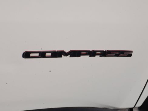 Used 2018 Jeep Compass Trailhawk w/ Leather Interior Group image 9