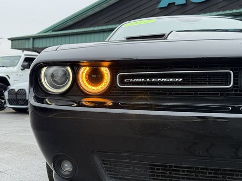 Used 2017 Dodge Challenger SXT Plus image 12