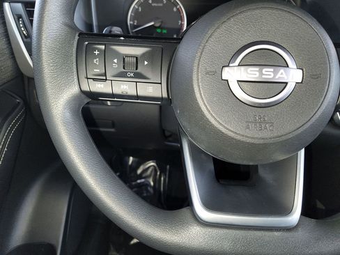 Certified 2023 Nissan Rogue SV image 23