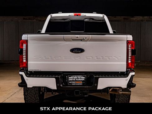 Used 2025 Ford F250 XL w/ STX Appearance Package image 7