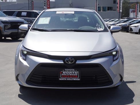 Certified 2026 Toyota Corolla LE w/ LE Premium Package FWD image 3