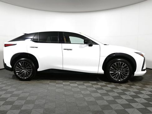 Used 2023 Lexus RZ 450e Premium w/ Accessory Package (2T) image 8