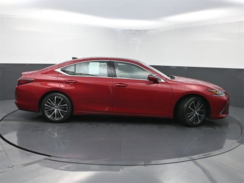 Used 2024 Lexus ES 350 w/ Premium Package image 45