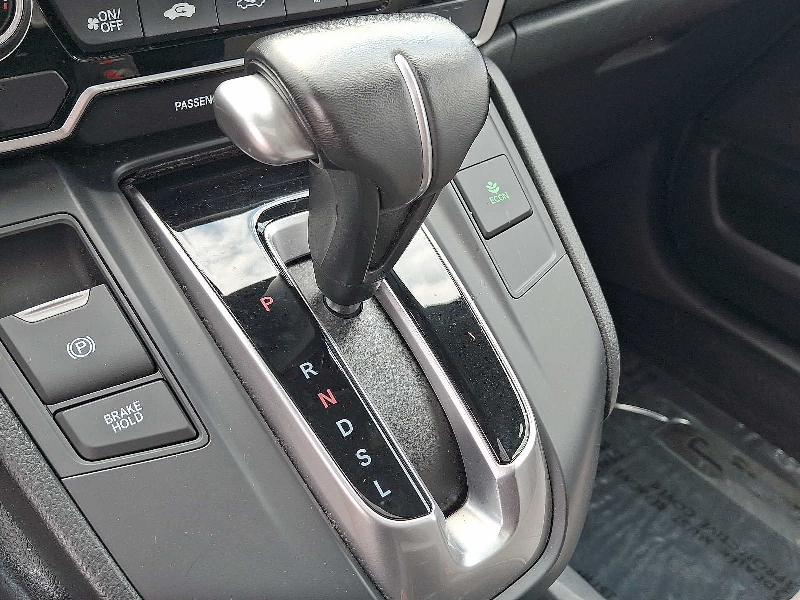 Used 2018 Honda CR-V Touring image 15