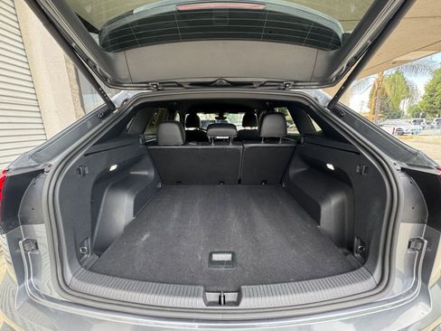 Used 2025 Volkswagen Atlas Cross Sport SE image 31