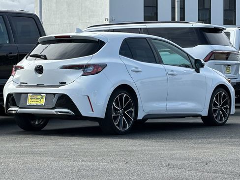 Used 2022 Toyota Corolla XSE FWD image 3