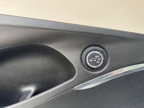 Certified 2022 Buick Enclave Avenir w/ Avenir Technology Package image 15