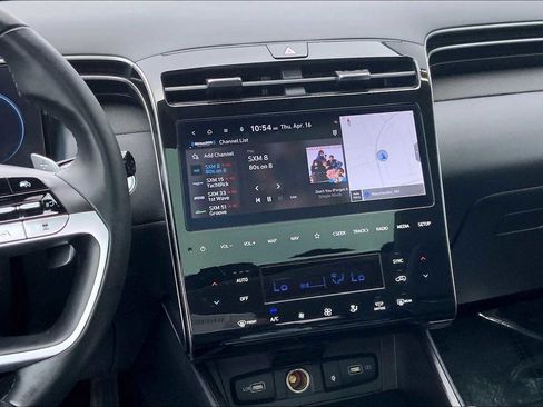 Used 2024 Hyundai Tucson Limited image 7