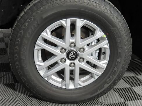 New 2025 Toyota Tundra SR5 image 31