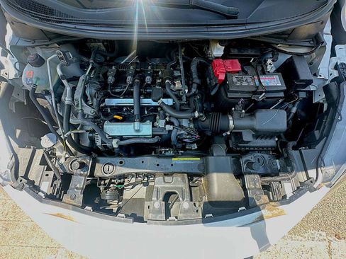 Used 2025 Nissan Versa SV w/ Trunk Package FWD image 9
