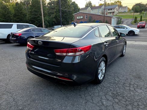 Used 2017 Kia Optima LX image 5