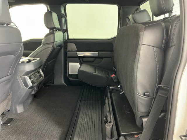 Used 2025 Ford F350 Platinum w/ FX4 Off-Road Package AWD/4WD image 33