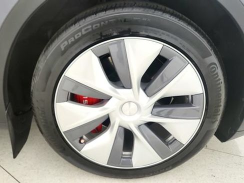 Used 2023 Tesla Model Y Long Range AWD/4WD image 77