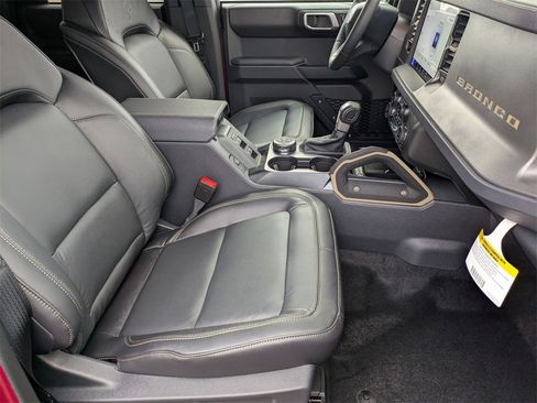 New 2025 Ford Bronco Badlands w/ Sasquatch Package image 45