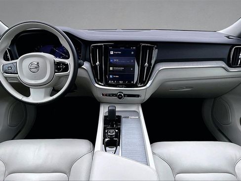 Certified 2024 Volvo S60 B5 Plus image 7