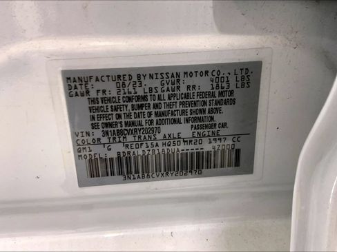 Used 2024 Nissan Sentra SV FWD image 14
