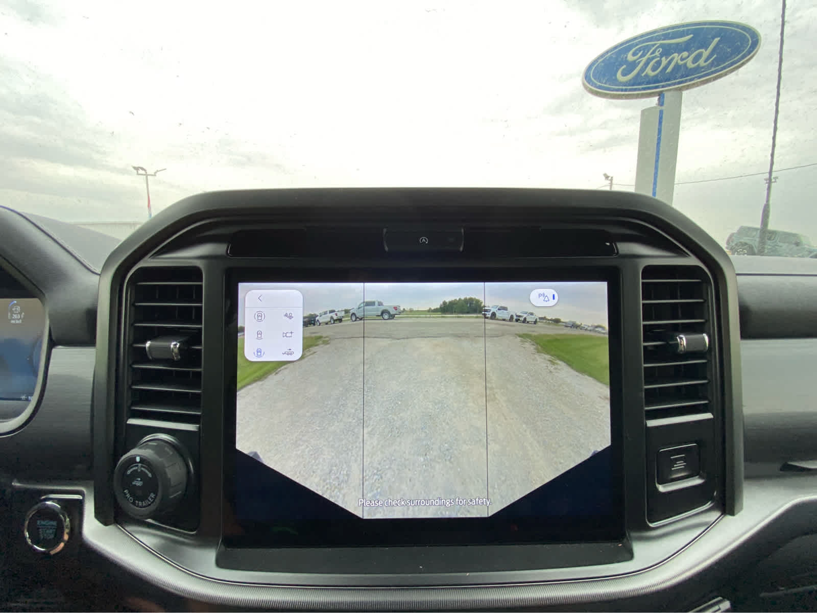 Used 2026 Ford F150 Lariat RWD image 37