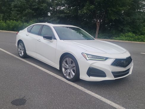 Used 2023 Acura TLX w/ Technology Package FWD image 3