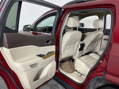 Used 2017 GMC Acadia Denali w/ Technology Package FWD image 38