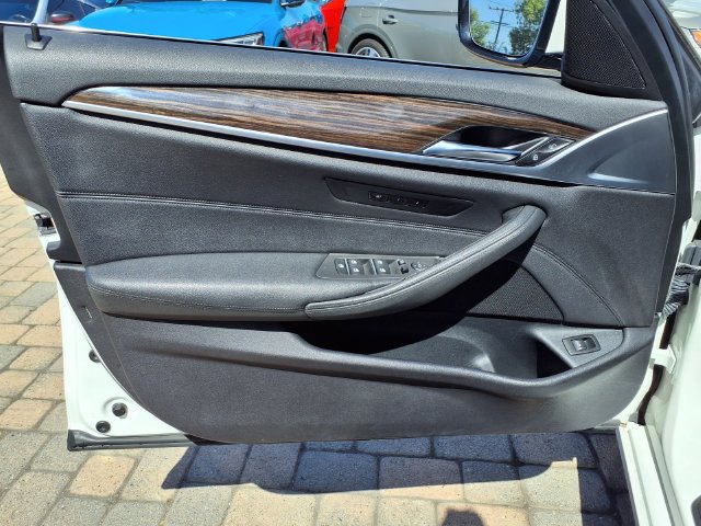 Used 2017 BMW 530i RWD image 15