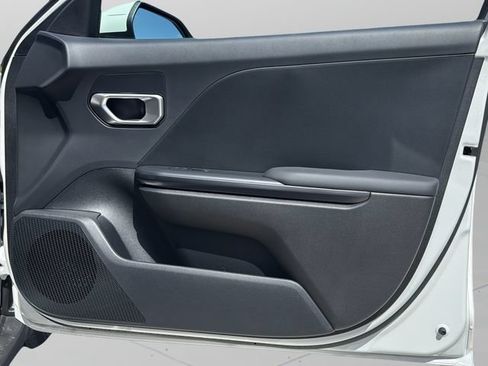 New 2026 Kia K4 FWD image 30