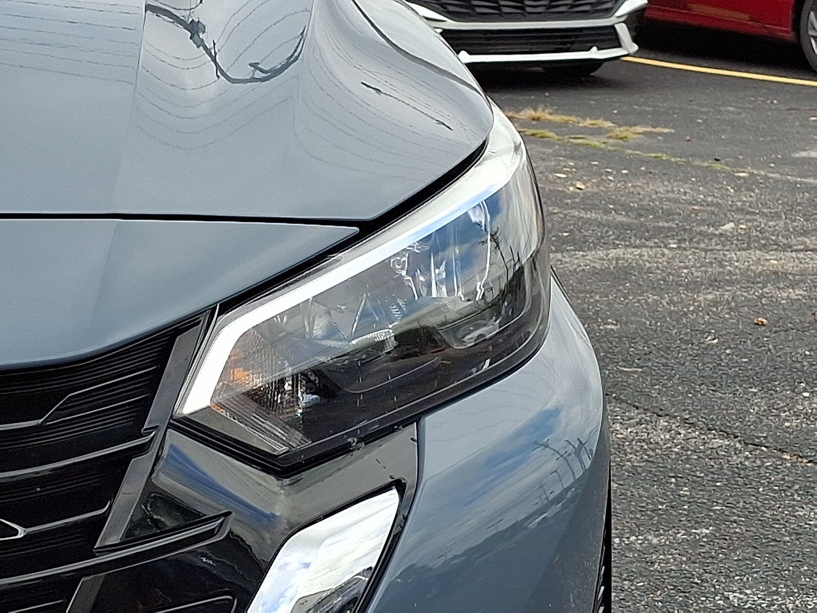 Used 2025 Nissan Sentra SV FWD image 9
