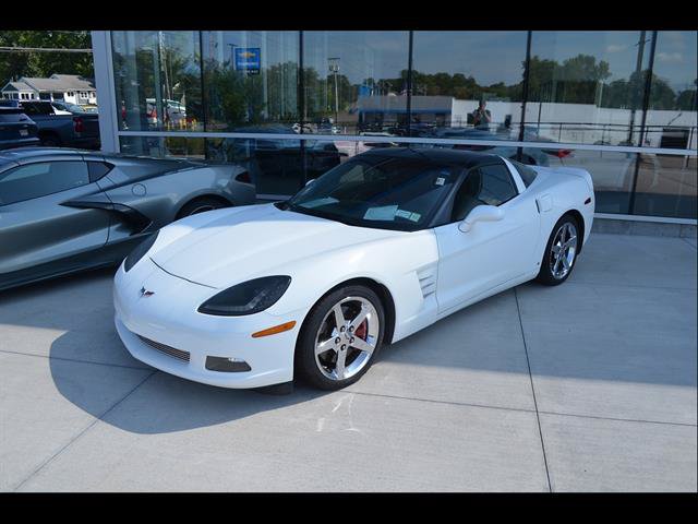 Used 2007 Chevrolet Corvette Coupe w/ Preferred Equipment Group RWD image 1