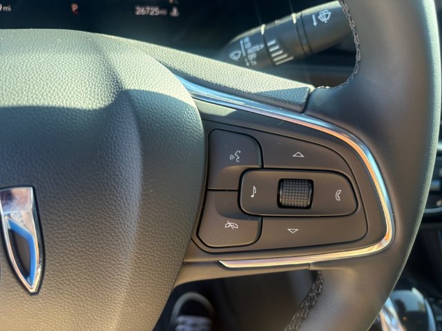 Used 2025 Buick Envista Sport Touring w/ Experience Buick Package FWD image 25