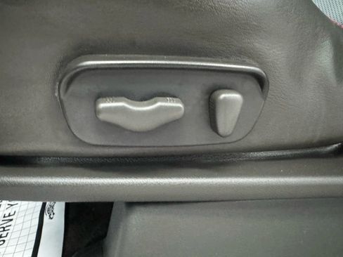 Used 2012 Nissan Frontier PRO-4X w/ Pro-4x Luxury Pkg image 11