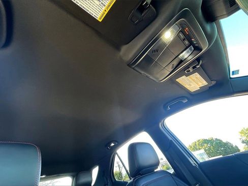 Used 2022 Chevrolet Equinox RS w/ RS Leather Package image 17