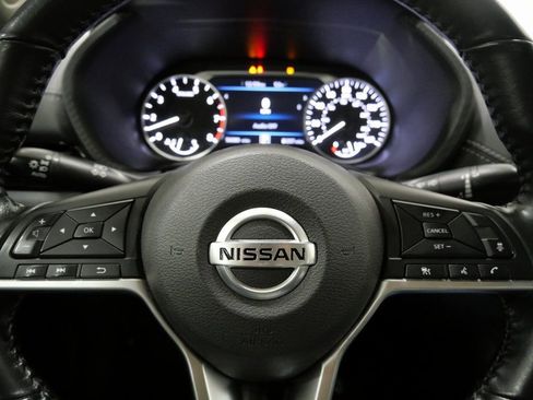 Used 2022 Nissan Sentra SV image 16