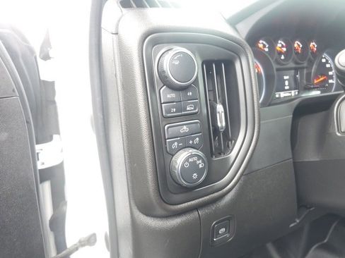 Used 2023 Chevrolet Silverado 1500 Custom image 13